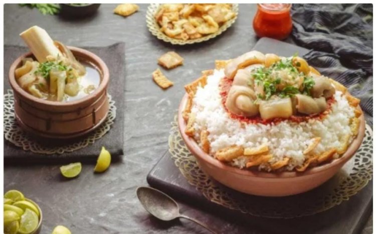 Traditional Egyptian food spread